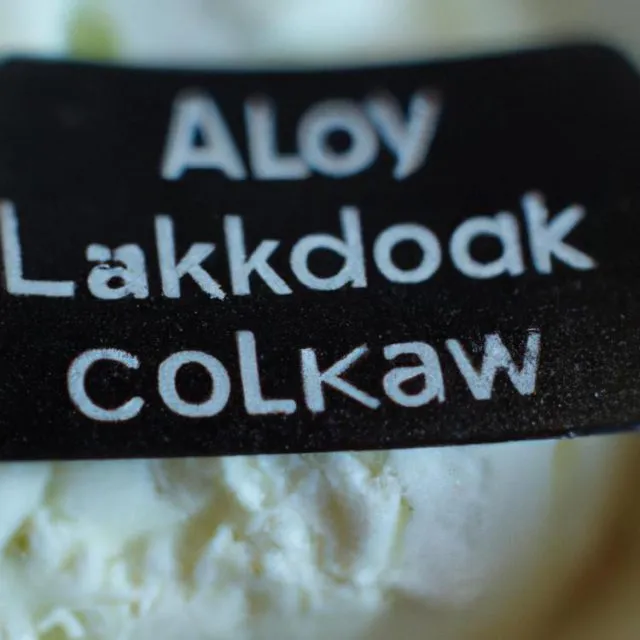 Ile waży gałka lodów?